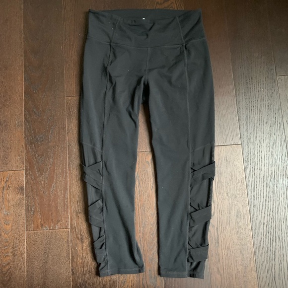 Athleta Pants - Athleta Black Crop Leggings with Mesh Detail